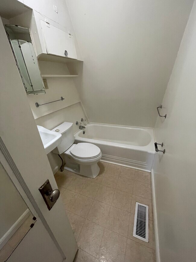 Foto del edificio - 141 7th Ave N