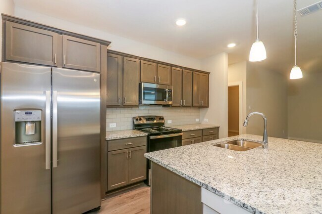 Building Photo - 2310 Bailey Flds Ln