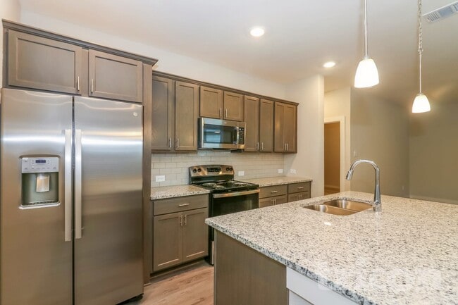 Building Photo - 2366 Bailey Flds Ln