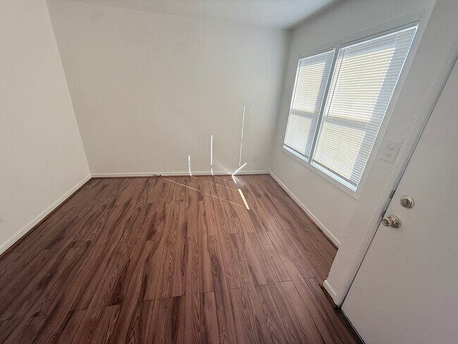 Foto del edificio - 9008 A St