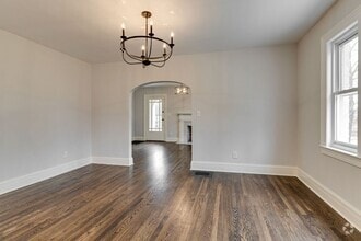 Building Photo - 1028 Iverson Ave