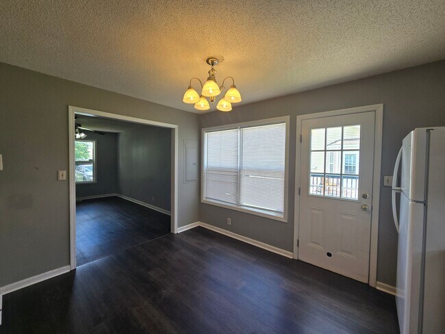 Foto del edificio - SPECIAL 1/2 OFF 1st Month's Rent