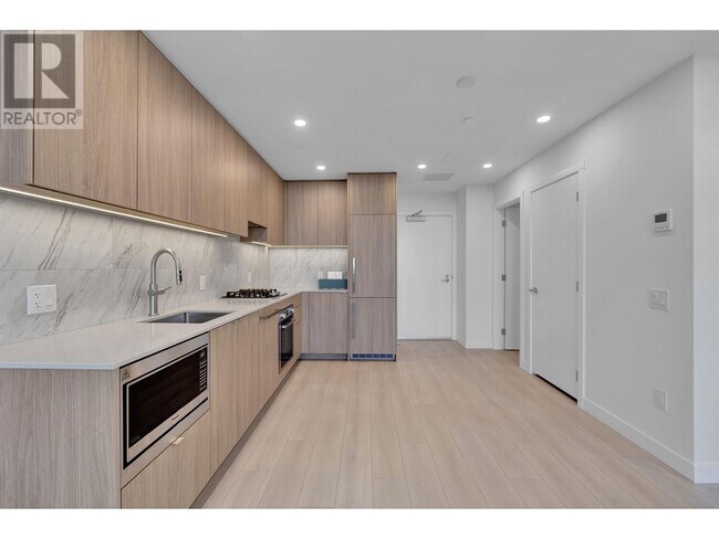 Photo du bâtiment - 626-2626 Claremont St