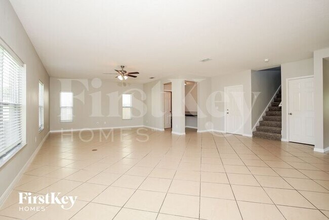 Building Photo - 4877 Rockvale Dr
