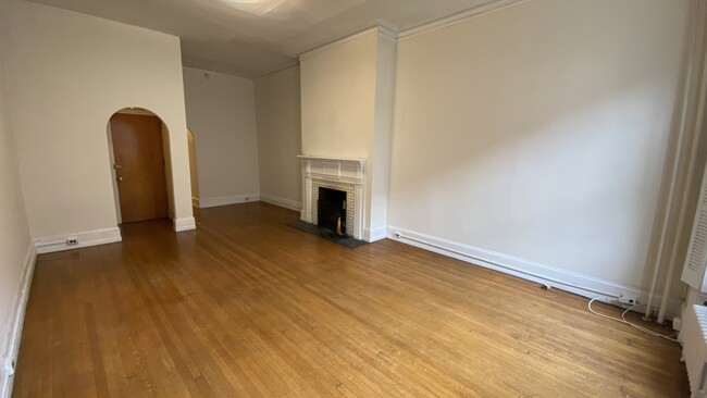 Foto del edificio - 1527 Pine St