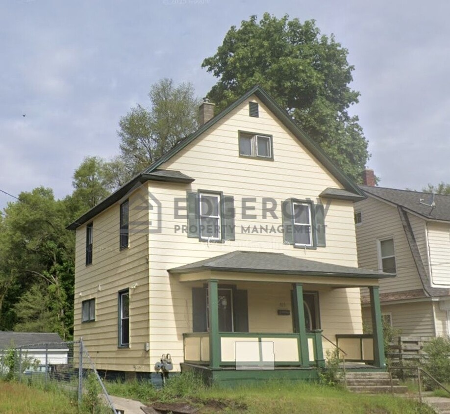 Foto principal - 915 Neland Ave SE