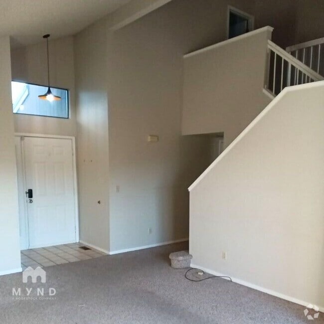 Building Photo - 3428 Ridgecrest Ct