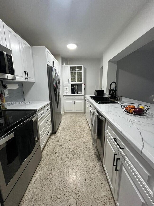 Foto del edificio - 5450 SW 55th Ave