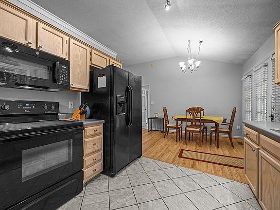 Building Photo - Build Equity While Leasing - Lease and Own...