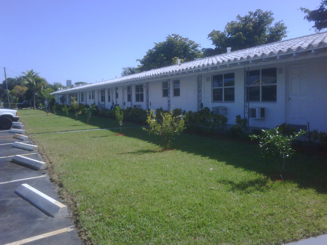 Foto principal - 308 NE 2nd St