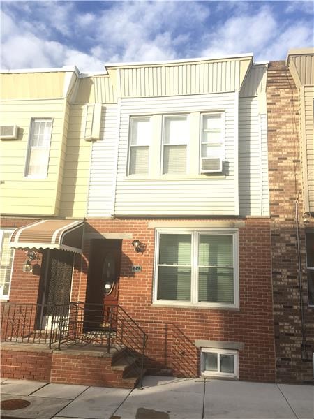Primary Photo - 149 Gladstone St