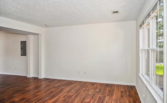 Photo - 3530 Sutherland Dr Townhome