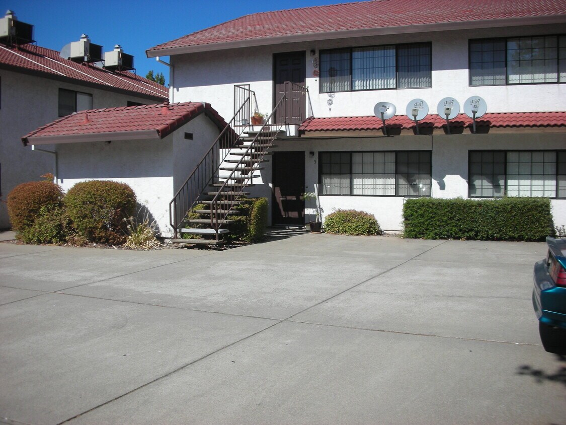 1229 Burton Ct Unit 7, Redding, CA 96003 Apartments in Redding, CA