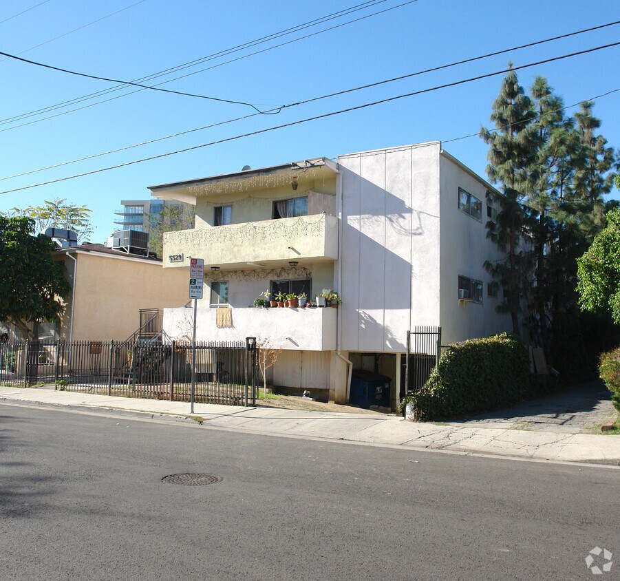 Foto del edificio - 5529 Elmer Ave