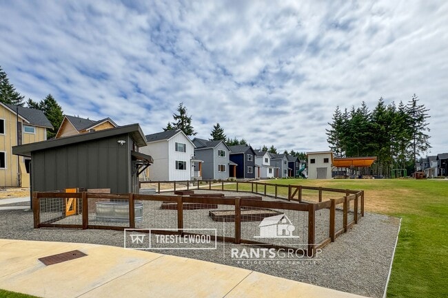 Foto del edificio - Trestlewood Townhomes