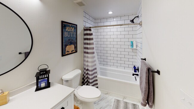 Building Photo - 14936 S Emerald Pools Ln