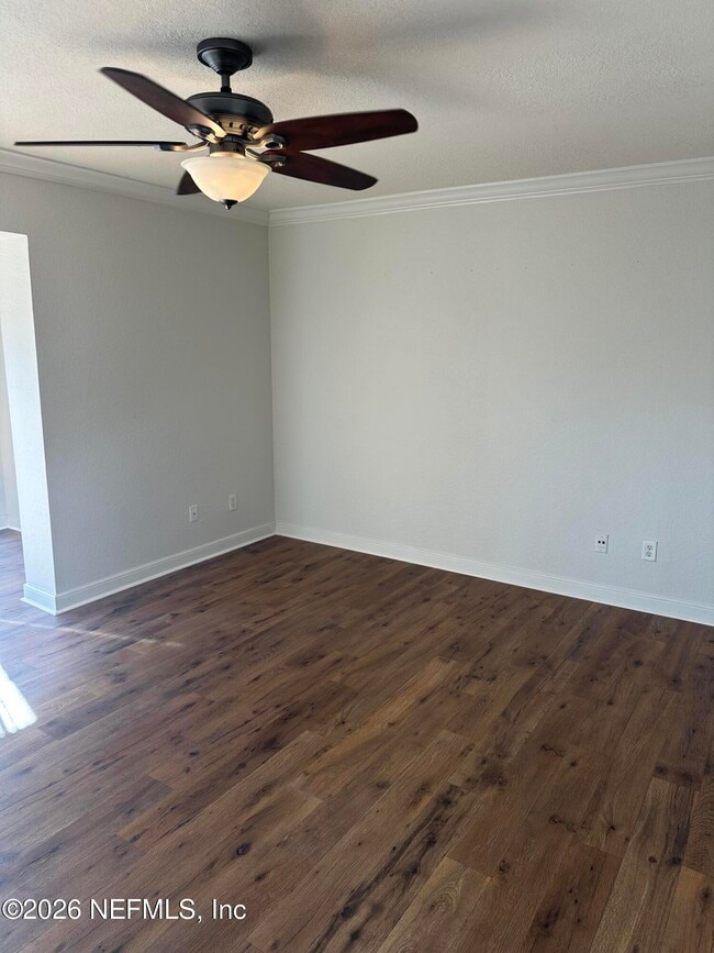 Building Photo - 204 Laguna Villa Blvd