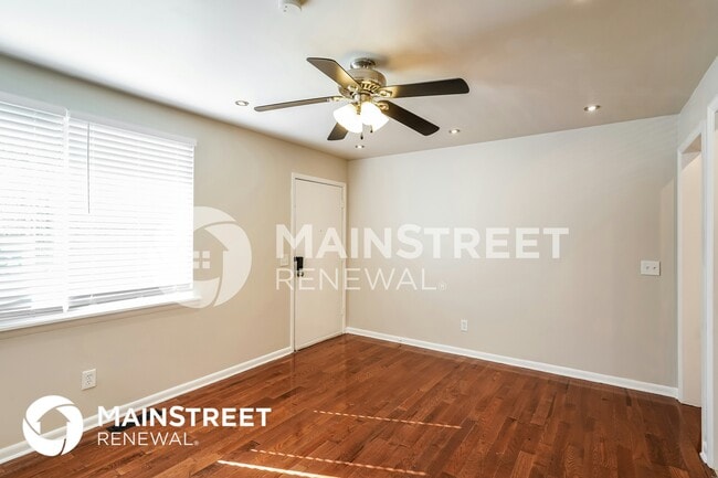 Foto del edificio - 3804 Scotwood Dr