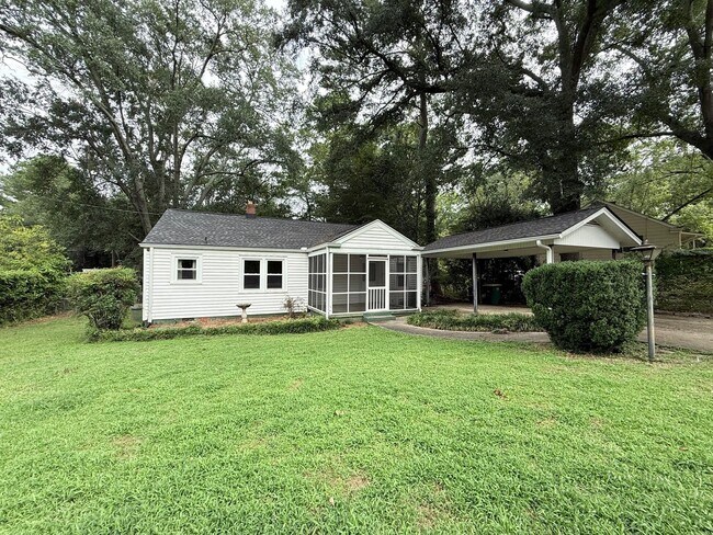 Foto del edificio - Normaltown Ranch on Pine Needle