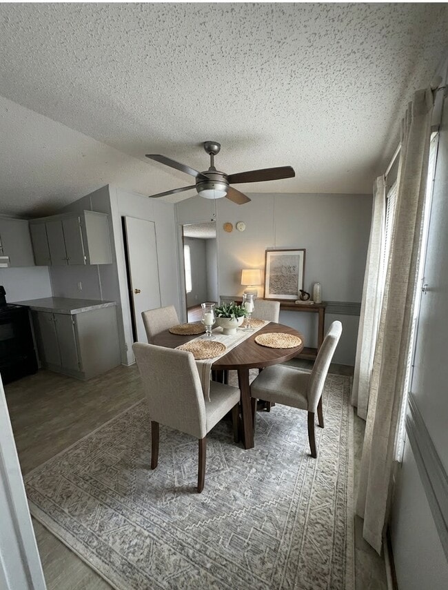 Foto del edificio - 239 N Perkins Ferry Rd