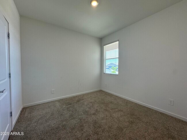 Building Photo - 3054 Lilly Jane Wy