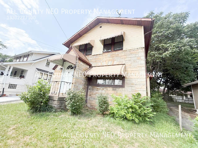 Building Photo - 897 McKinley Ave