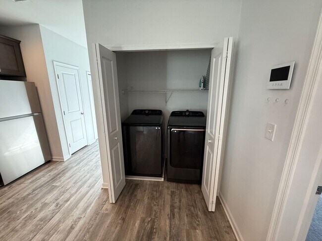 Foto del edificio - 1332-1334 Genoa St