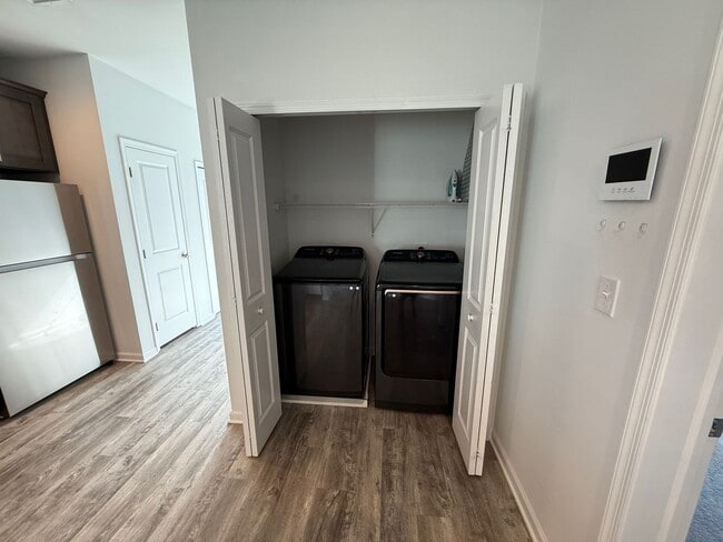 Building Photo - 1332-1334 Genoa St