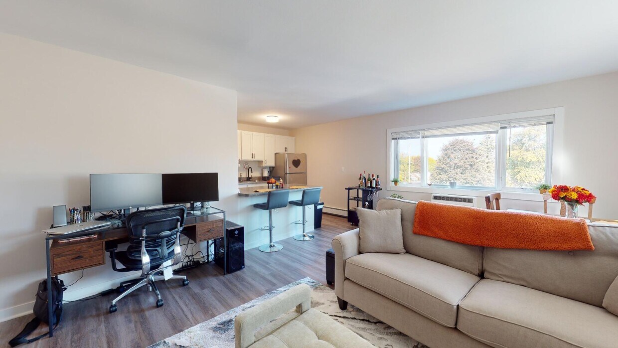 Dolphin Square Apartments 10300 W Bluemound Rd Wauwatosa, WI