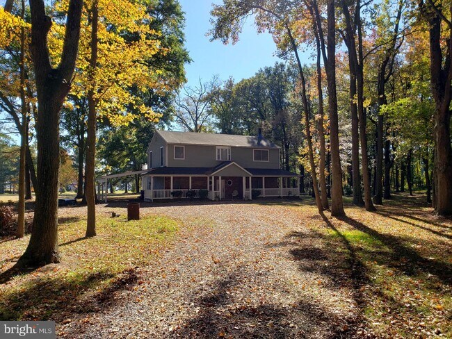 Building Photo - 212 Evans Ln