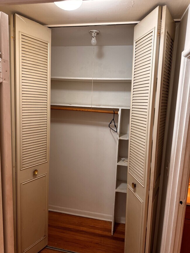 Foto del edificio - 420 W Aldine Ave