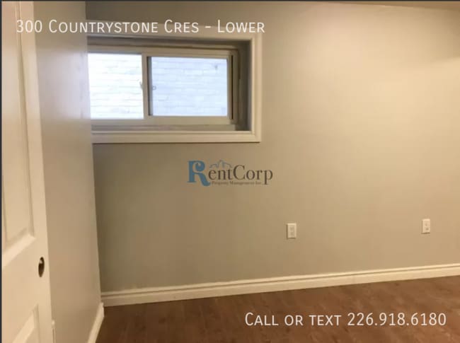 Building Photo - 300 Countrystone Crescent