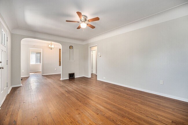 Building Photo - Charming 2-Bedroom Ranch in Wheat Ridge