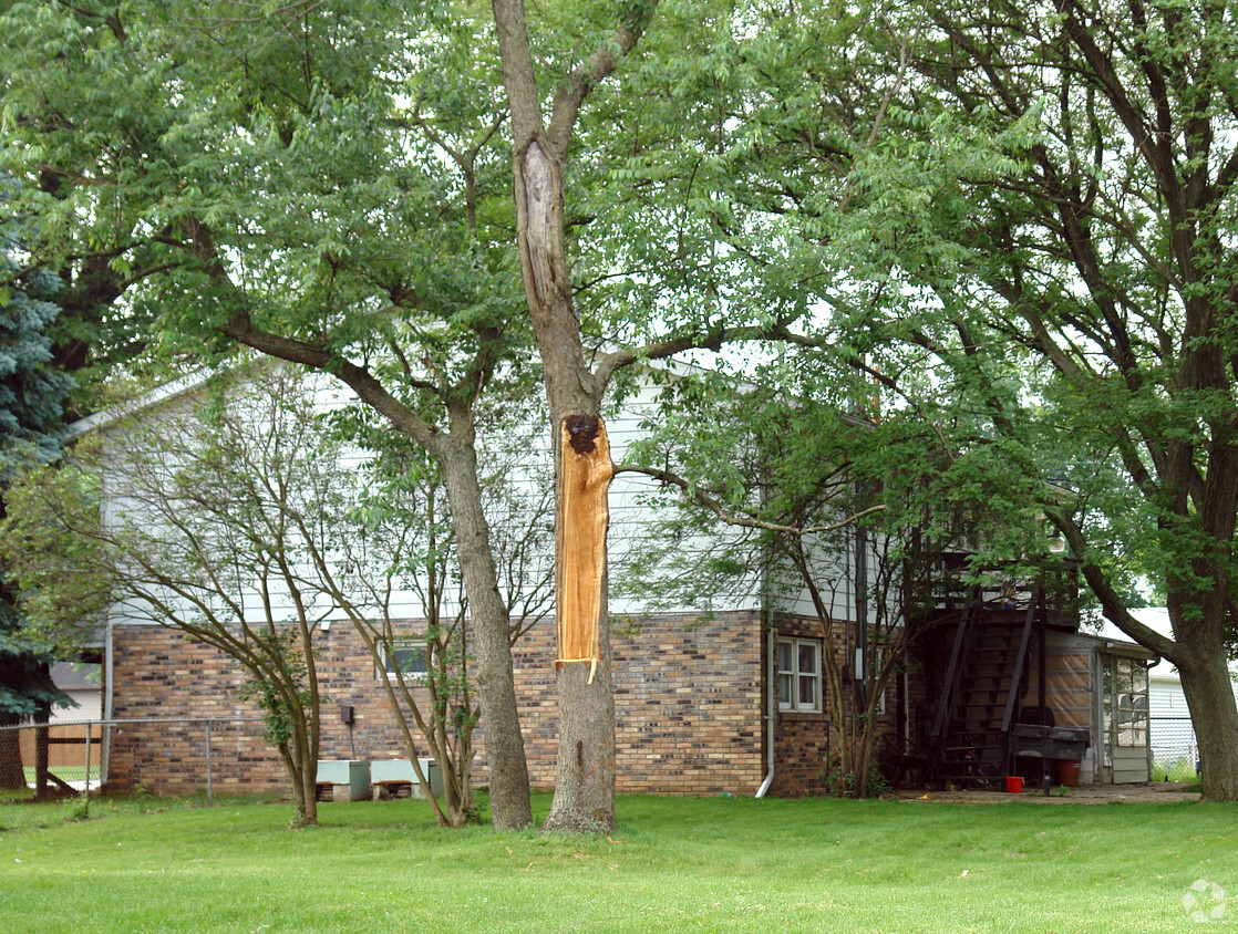 Foto del edificio - 2474 County Line Rd