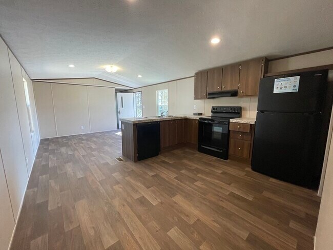 Building Photo - 308 Brownstone Dr