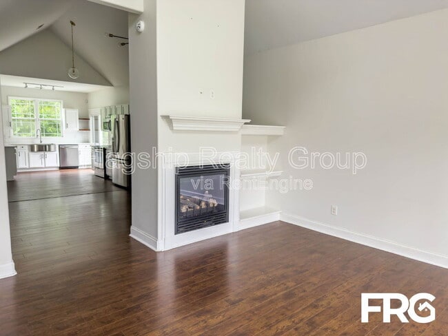 Foto del edificio - 222 Station House Rd
