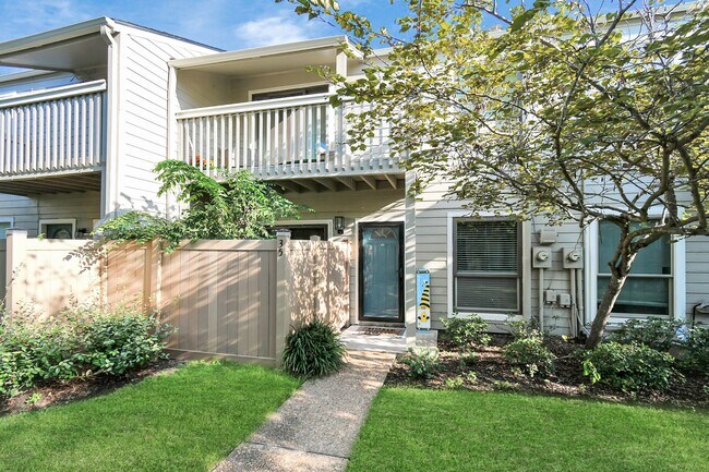 Foto del edificio - 2379 Briarwest Blvd