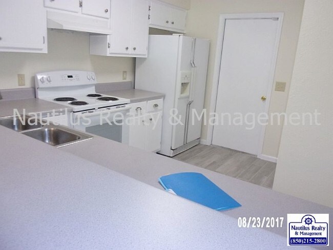 Foto del edificio - 2828 E 17th St