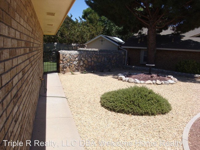Building Photo - 3 br, 2.5 bath House - 2494 Desert Hills Dr