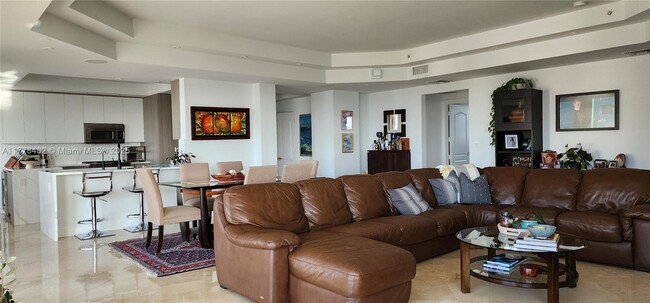 Building Photo - 1395 S Ocean Blvd