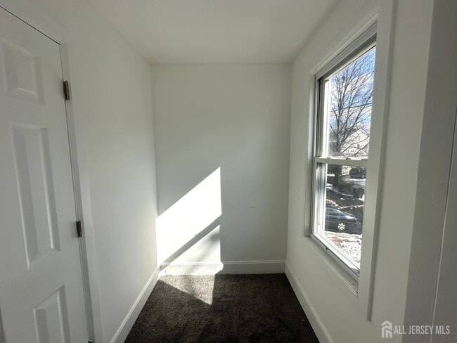Building Photo - 21 Talmage Ave
