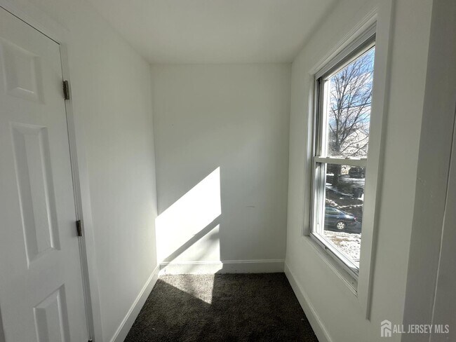 Foto del edificio - 21 Talmage Ave