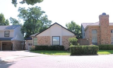 Building Photo - 2916 Harbinger Ln