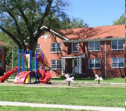 Building Photo - Fairfax Bluffs