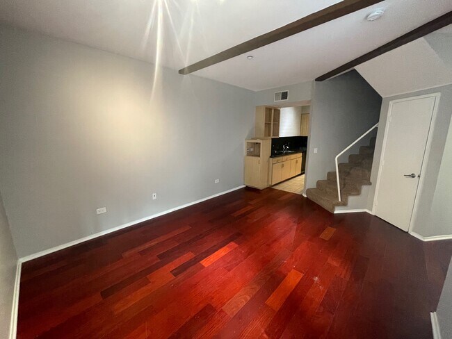 Foto del edificio - 101 W Market St