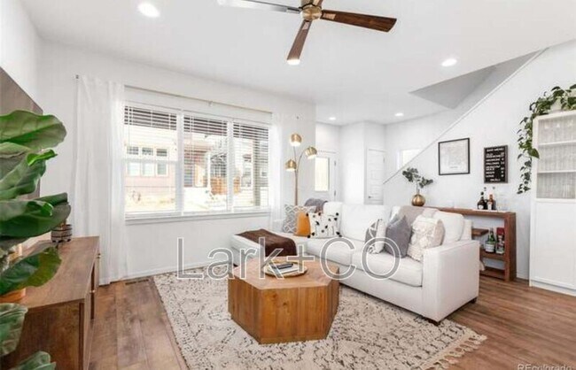 Foto del edificio - 6742 Osage St
