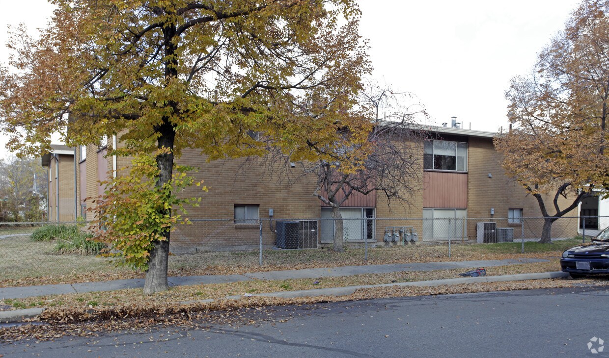 Building Photo - 1815-1817 S 400 E