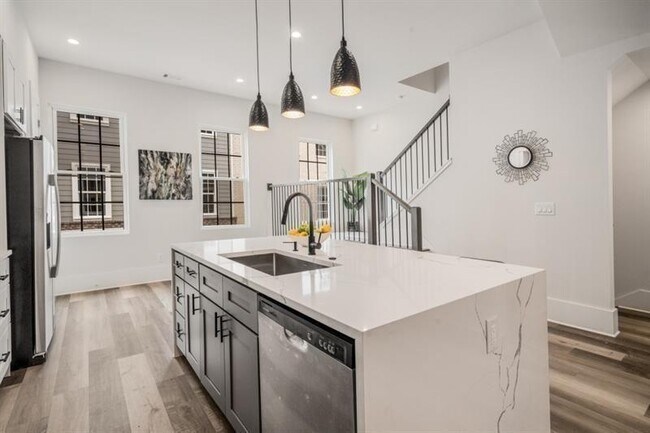 Foto del edificio - 3165 Dogwood Dr