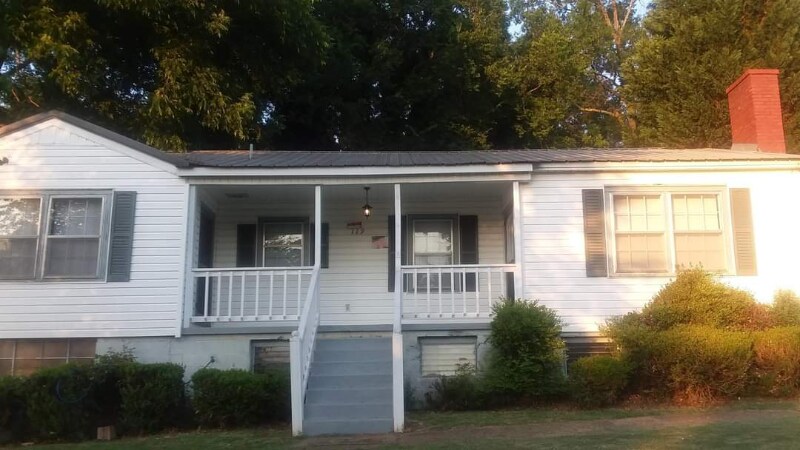Primary Photo - 119 Highland Cir