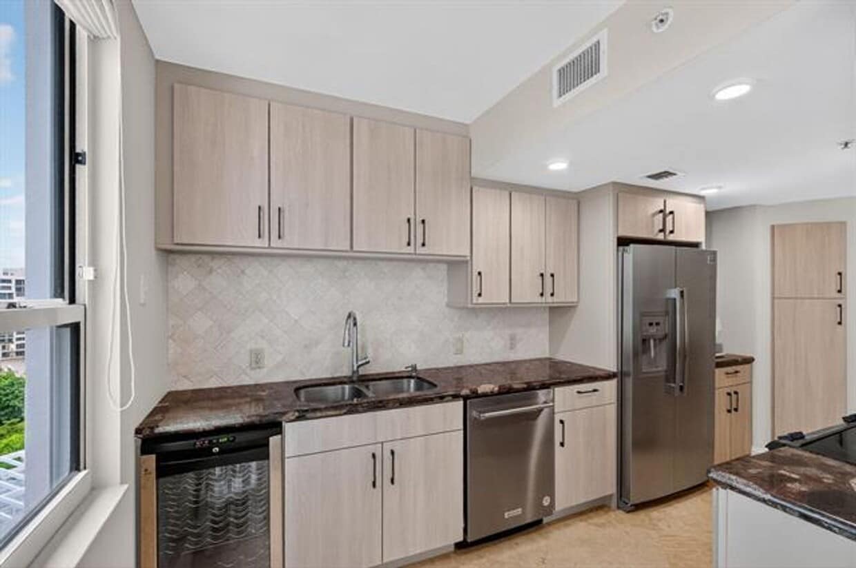 Photo - 701 Brickell Key Blvd cu-1604